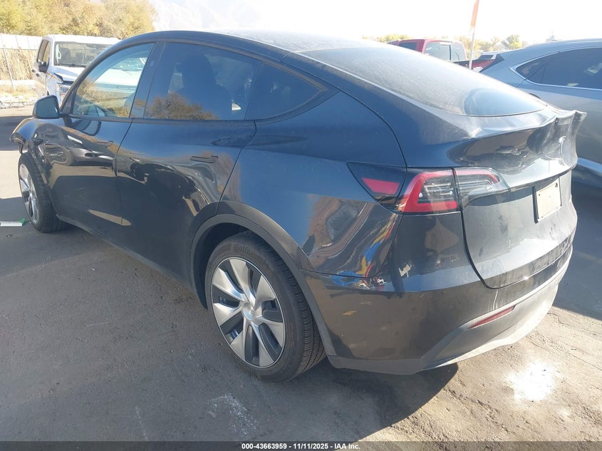 7SAYGAEE7RF015217 2024 TESLA MODEL Y photo no. 3