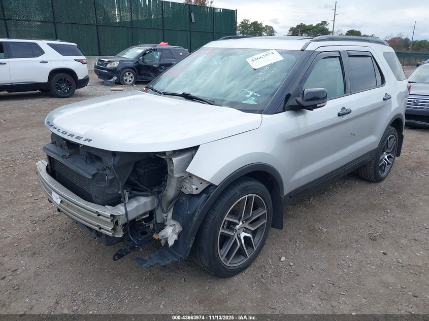 2017 FORD EXPLORER auction photo 2