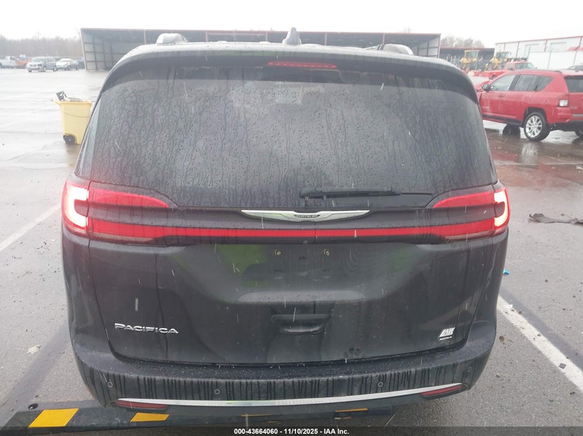 2021 Chrysler Pacifica Touring L VIN: 2C4RC1BG8MR520747 Lot: 43664060