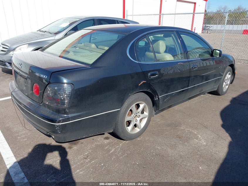 JT8BD69S840200813 2004 LEXUS GS 300 photo no. 4