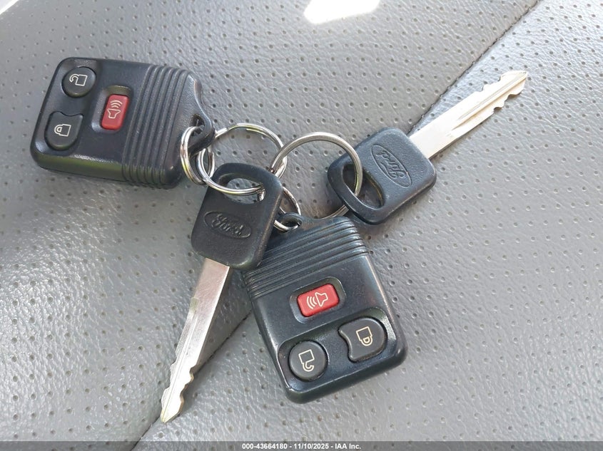 2010 Ford E-350 Super Duty Commercial/Recreational VIN: 1FTSS3EL5ADA23291 Lot: 43664180