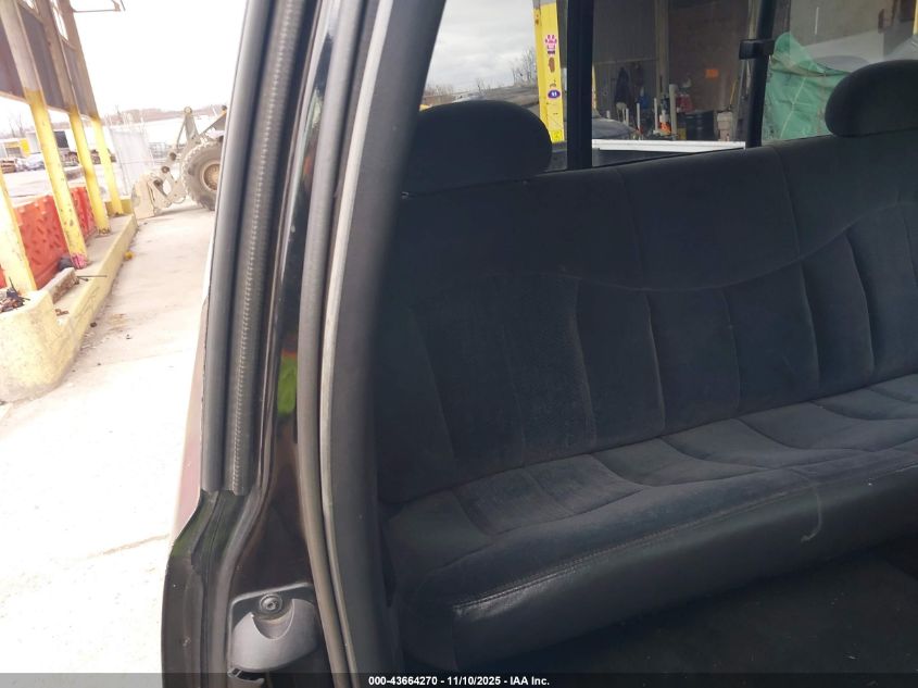 2000 Chevrolet Silverado 1500 Ls/Lt VIN: 2GCEK19T2Y1147097 Lot: 43664270