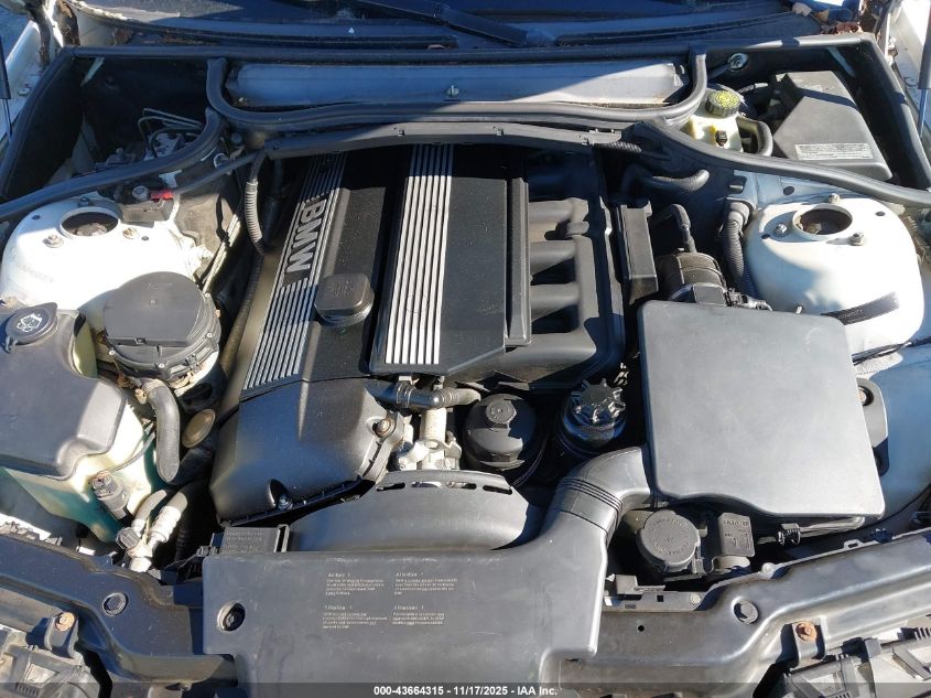 2004 BMW 325Xi VIN: WBAEU33494PM60925 Lot: 43664315