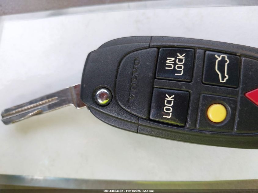 2004 Volvo V70 2.4 VIN: YV1SW61T842419883 Lot: 43664332