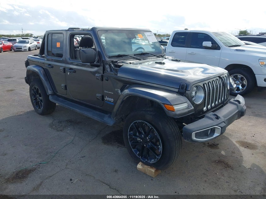 JEEP WRANGLER UNLIMITED SAHARA 4X4