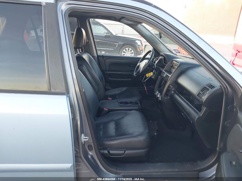 JHLRD78986C010633 2006 HONDA CR-V photo no. 5
