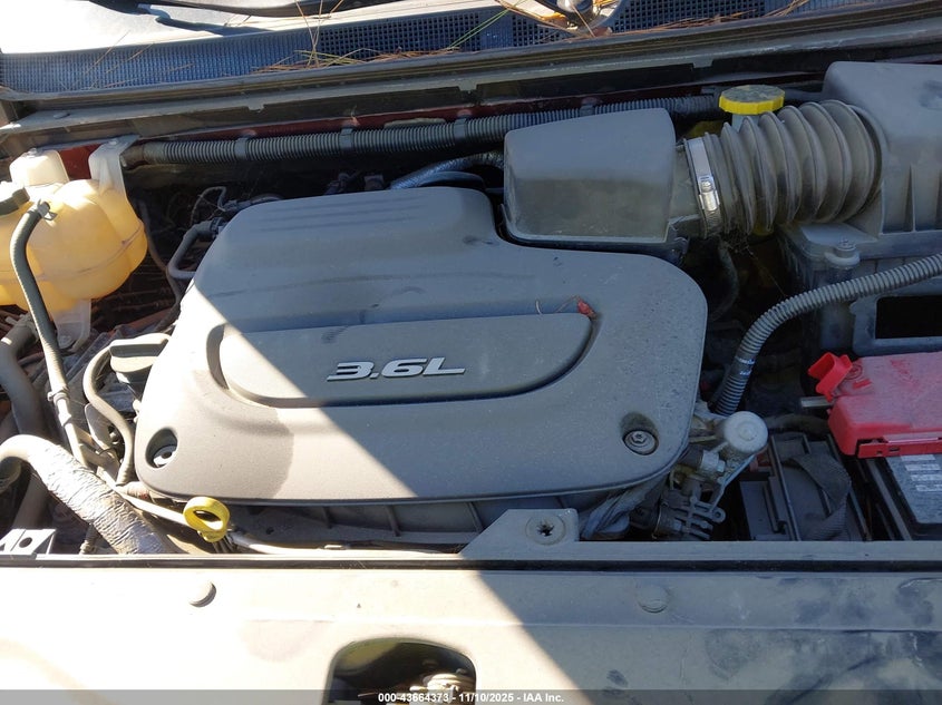 2018 Chrysler Pacifica Touring L VIN: 2C4RC1BG9JR119610 Lot: 43664373