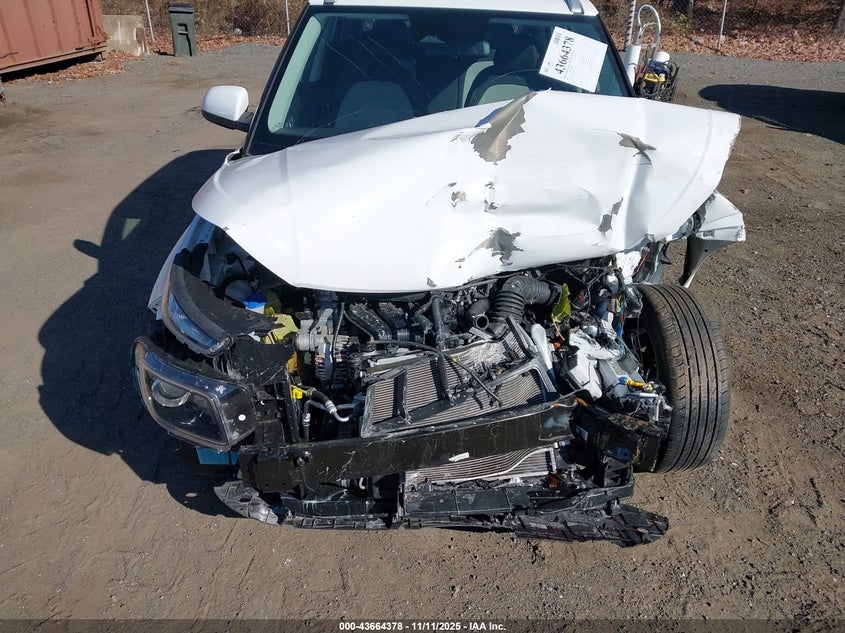 2025 HYUNDAI VENUE SEL KMHRC8A38SU353020