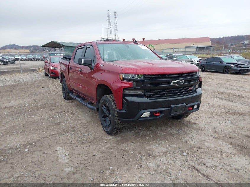 CHEVROLET SILVERADO 1500 4WD SHORT BED LT TRAIL BOSS