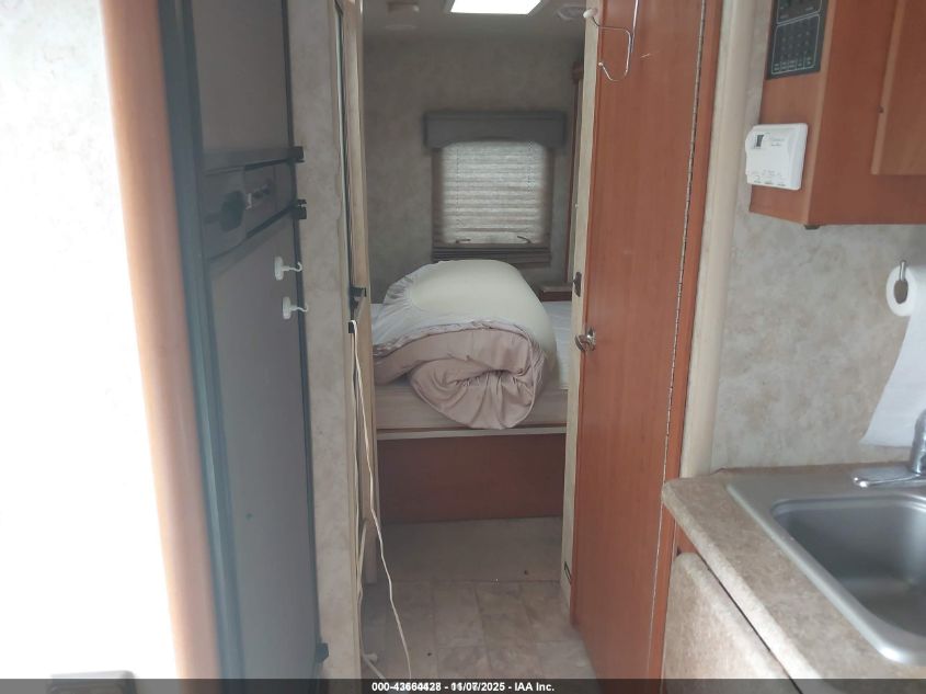 2008 Ford E-450 Cutaway VIN: 1FDXE45S68DB03179 Lot: 43664428