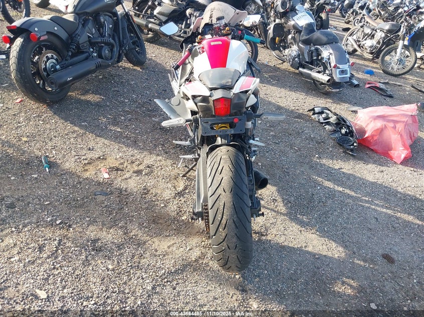 2022 Yamaha Yzfr7 VIN: JYARM38E1NA002219 Lot: 43664485