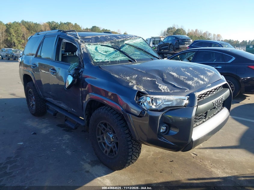 TOYOTA 4RUNNER SR5 PREMIUM
