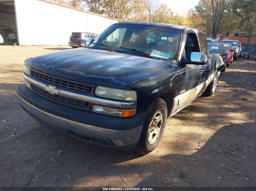 2GCEC19V621317581 2002 CHEVROLET SILVERADO photo no. 2
