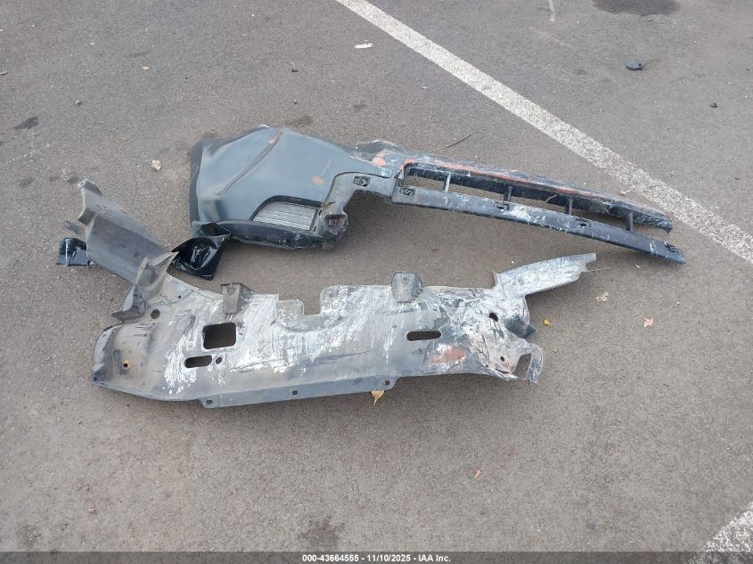 2006 Honda Pilot Lx VIN: 5FNYF28136B016679 Lot: 43664555