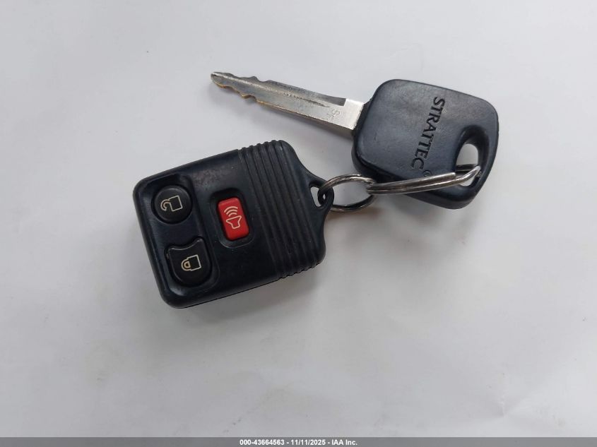 2004 Ford Escape Xls VIN: 1FMYU02154DA12717 Lot: 43664563