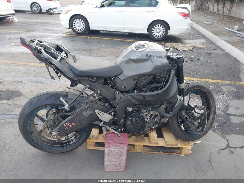 2025 Kawasaki Zx636 K VIN: JKBZXJJ14SA021856 Lot: 43664593