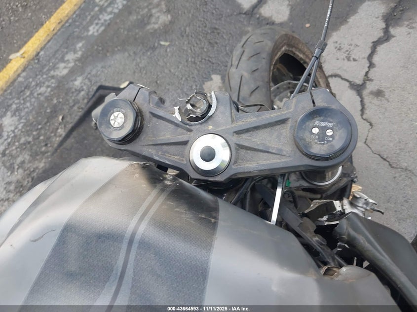 2025 Kawasaki Zx636 K VIN: JKBZXJJ14SA021856 Lot: 43664593