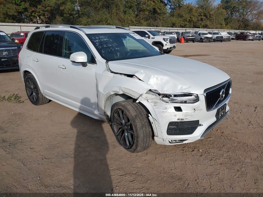 VOLVO XC90 T6 MOMENTUM