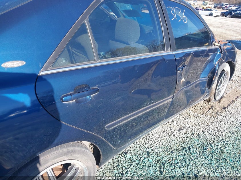 2004 Toyota Camry Le VIN: 4T1BE32K04U295282 Lot: 43664638