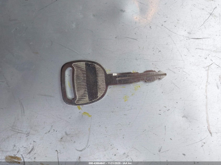 2002 GMC Yukon Denali VIN: 1GKEK63U82J325806 Lot: 43664641