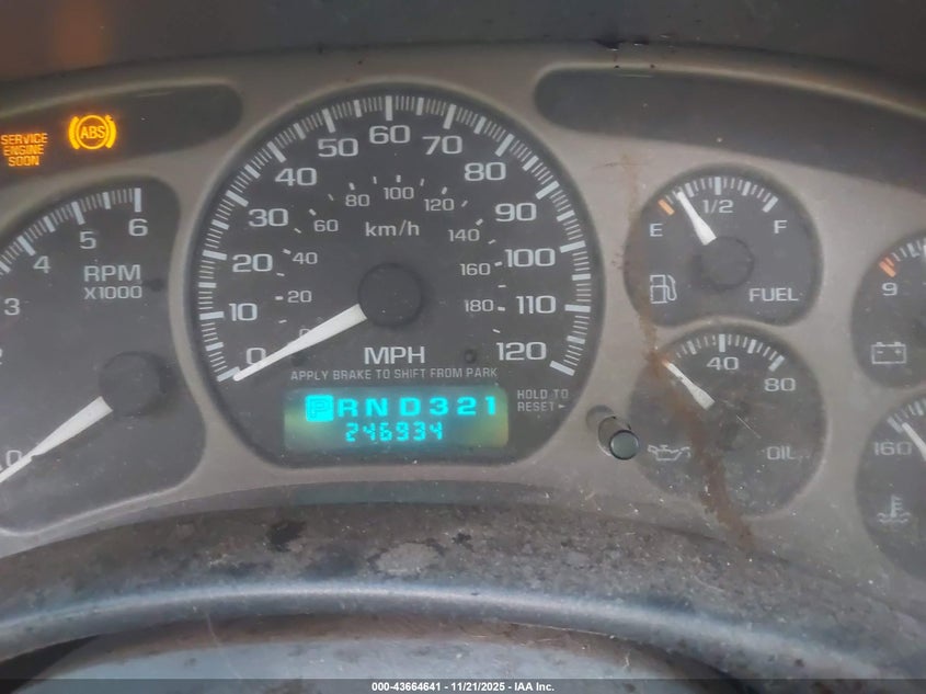 2002 GMC Yukon Denali VIN: 1GKEK63U82J325806 Lot: 43664641