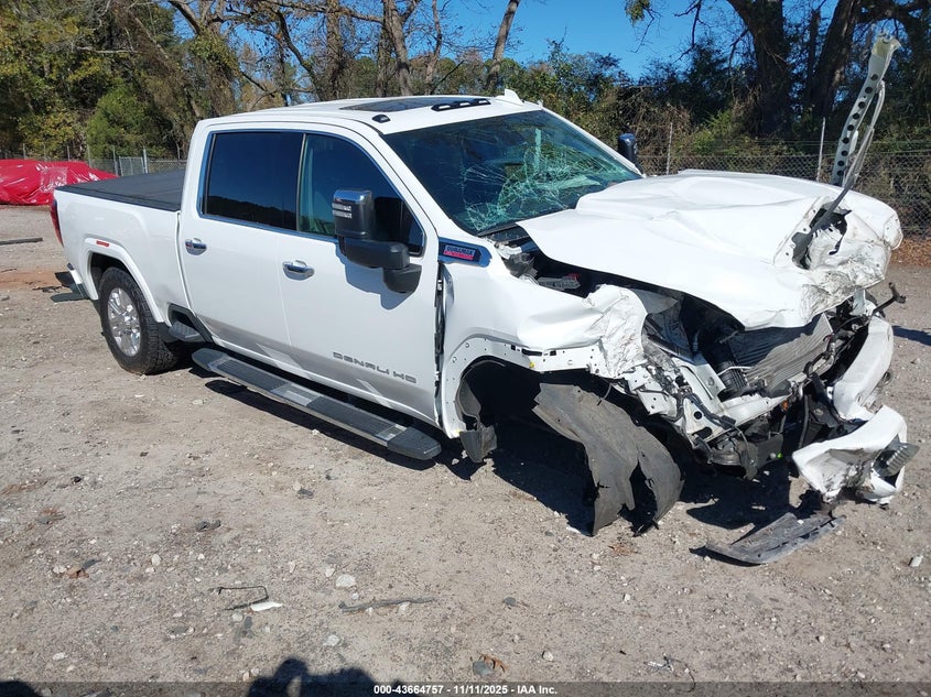 GMC SIERRA 2500HD 4WD STANDARD BED DENALI