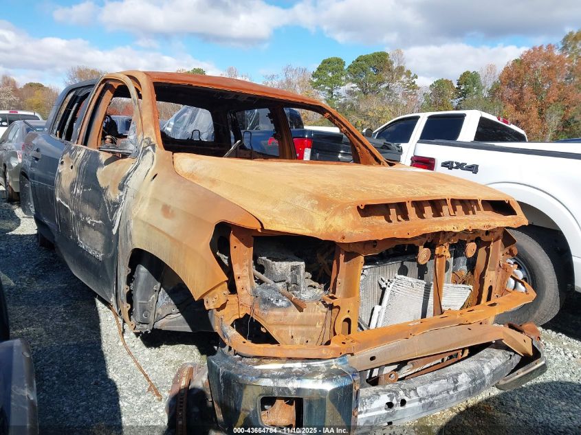 TOYOTA TUNDRA SR5 5.7L V8