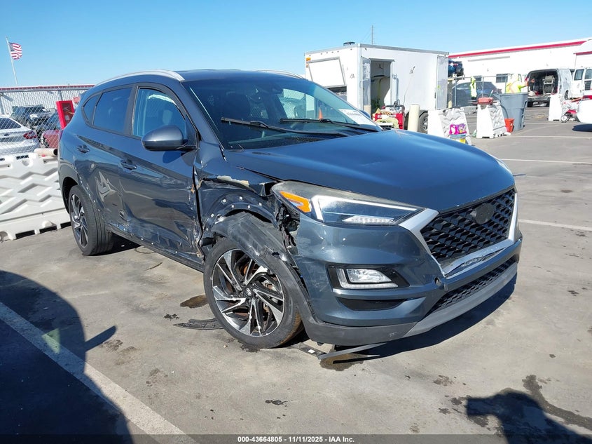 HYUNDAI TUCSON SPORT