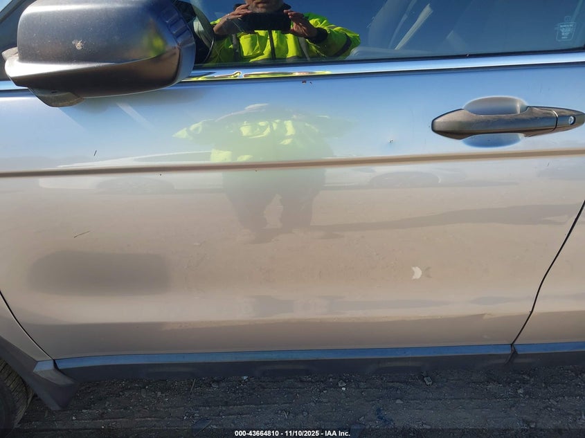 2008 Honda Cr-V Lx VIN: 3CZRE38378G707946 Lot: 43664810