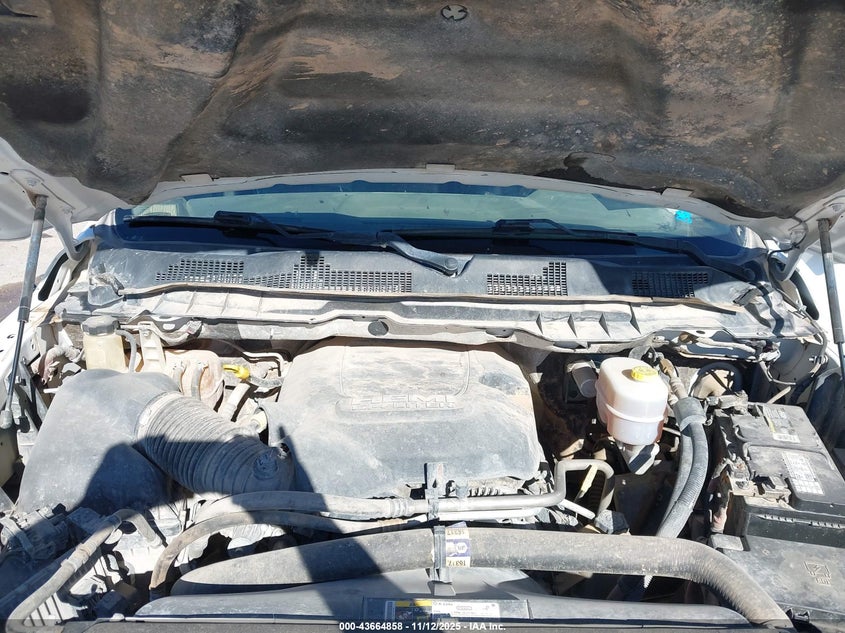 2018 Ram 2500 Tradesman 4X4 8' Box VIN: 3C6UR5HJ2JG284284 Lot: 43664858