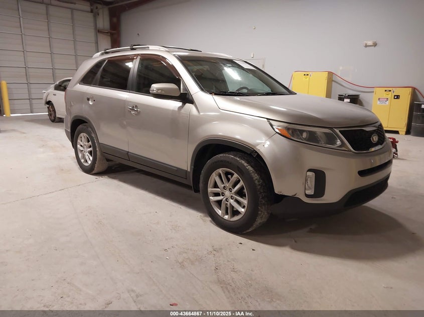2015 KIA SORENTO LX - 5XYKT3A66FG559009