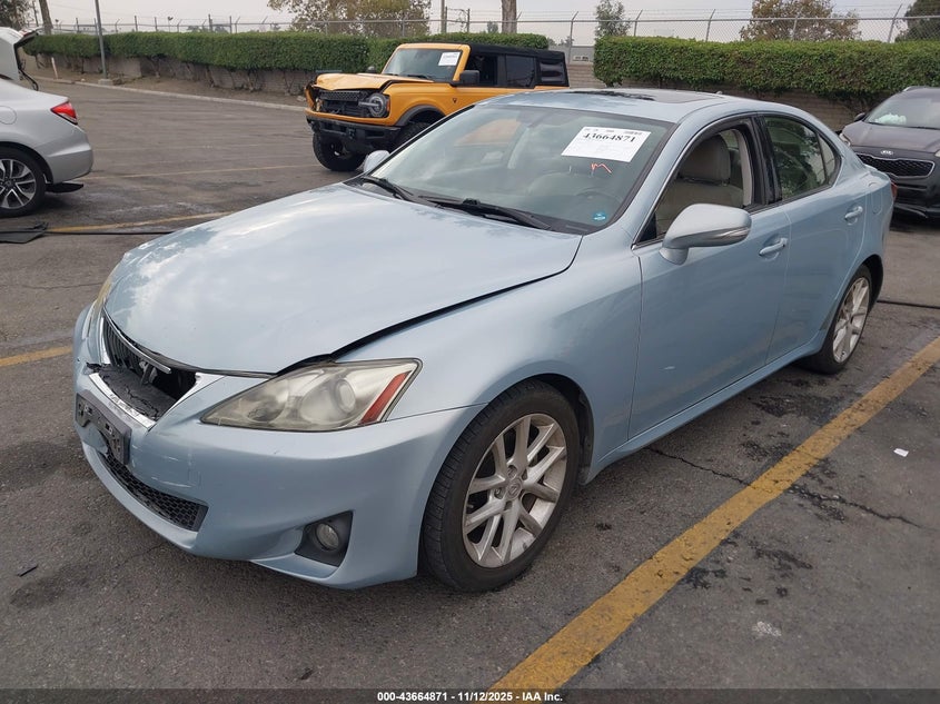 JTHBF5C29C5162300 2012 LEXUS IS photo no. 2