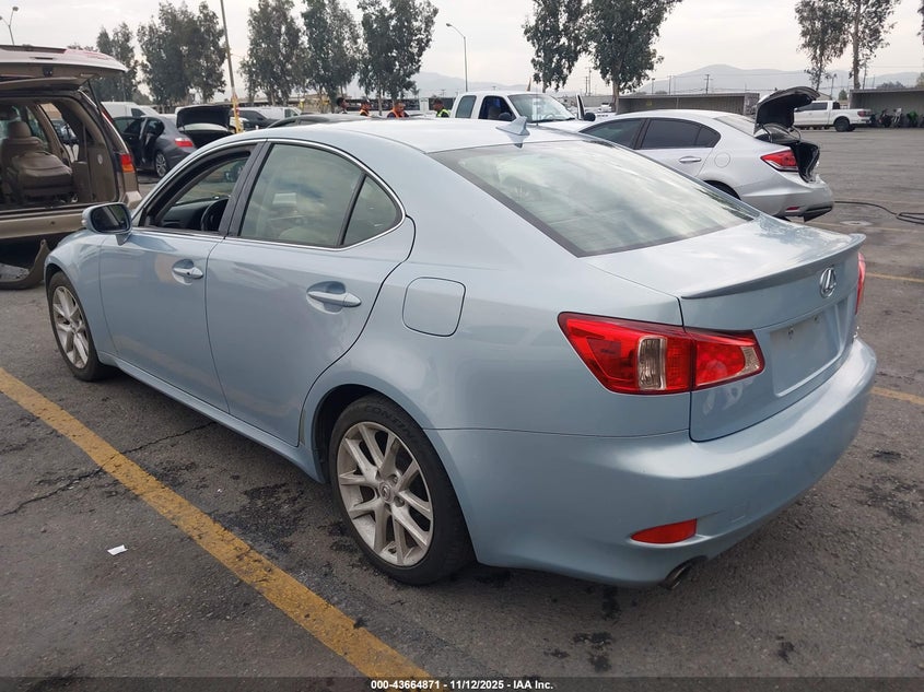 JTHBF5C29C5162300 2012 LEXUS IS photo no. 3