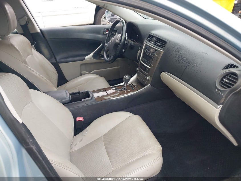 JTHBF5C29C5162300 2012 LEXUS IS photo no. 5