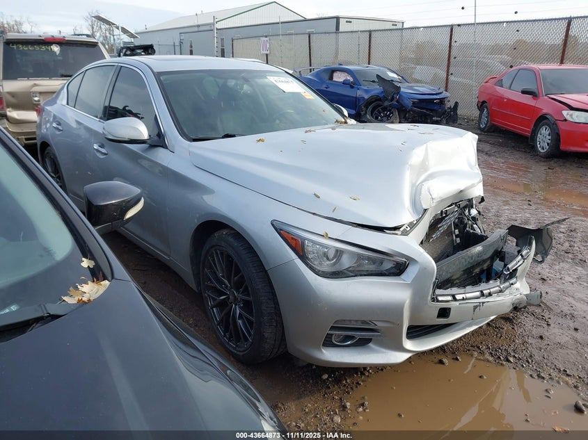 INFINITI Q50 2.0T BASE/2.0T PREMIUM