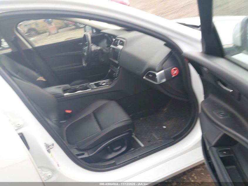 2017 JAGUAR XE 25T PREMIUM SAJAD4BG8HA972737