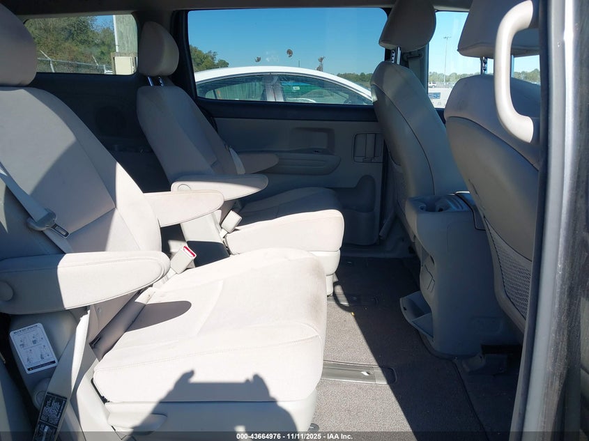 2015 Kia Sedona Lx VIN: KNDMB5C11F6050425 Lot: 43664976