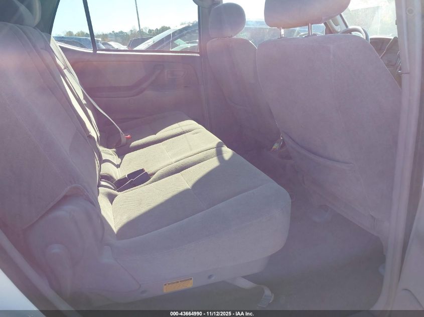 2004 Toyota Sequoia Sr5 V8 VIN: 5TDZT34A14S212329 Lot: 43664990