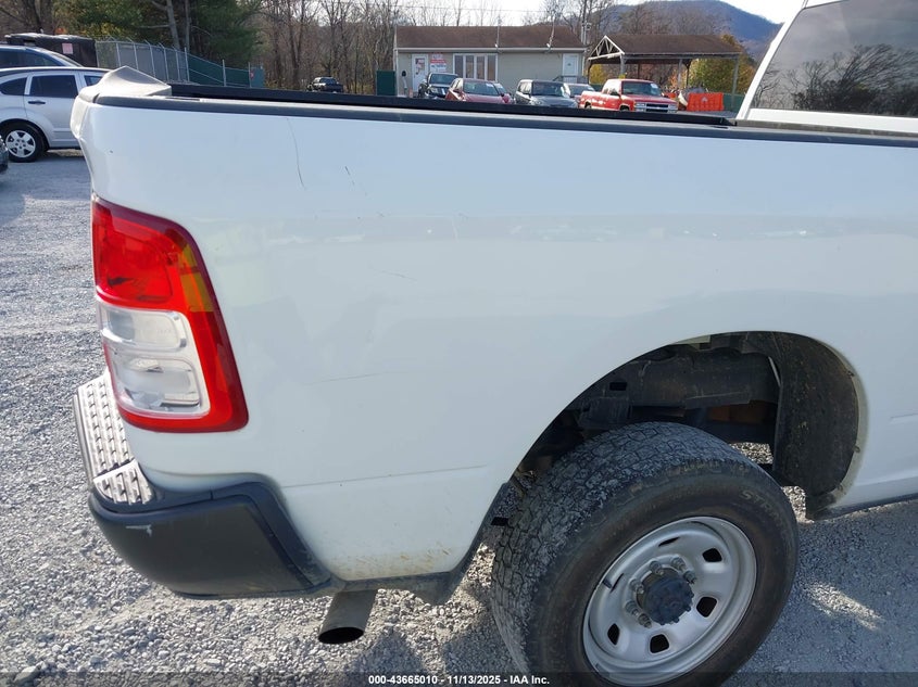 2021 Ram 2500 Tradesman 4X4 8' Box VIN: 3C6UR5HJ6MG512131 Lot: 43665010