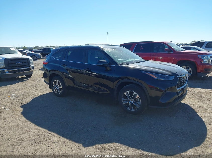 TOYOTA HIGHLANDER XLE