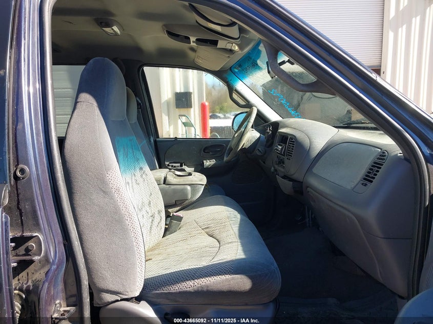 1FTRW07W41KE95731 2001 FORD F-150 photo no. 5