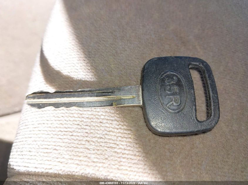 1999 Toyota Camry Le VIN: 4T1BG22K9XU877308 Lot: 43665103