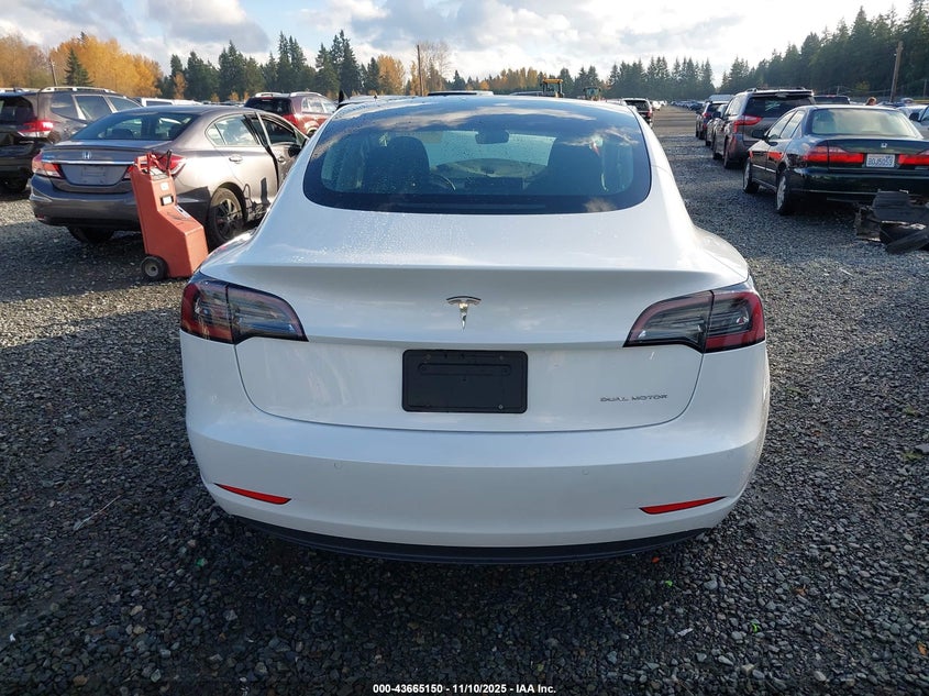 2019 Tesla Model 3 Long Range/Performance VIN: 5YJ3E1EB4KF211771 Lot: 43665150