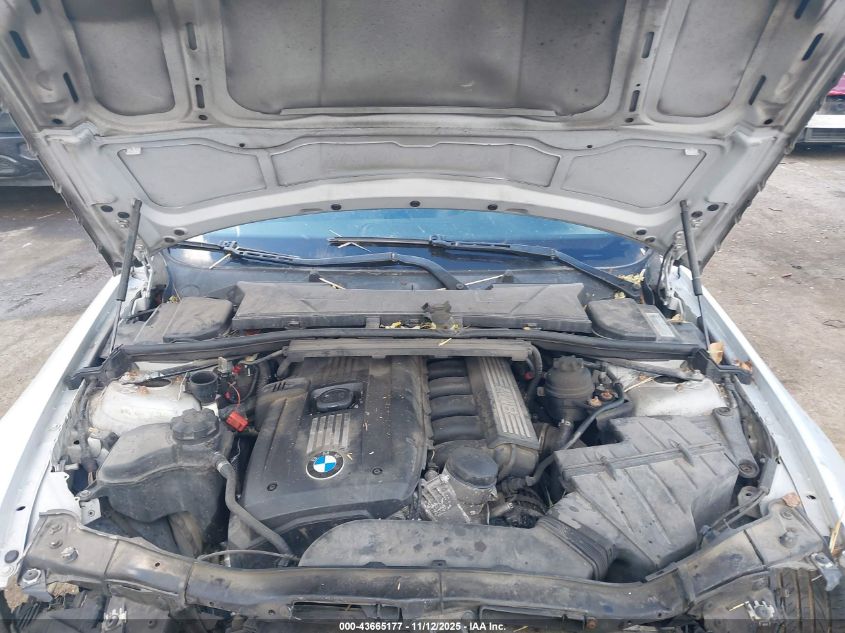 2009 BMW 328I VIN: WBAPH73509A175330 Lot: 43665177