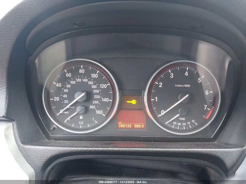 2009 BMW 328I VIN: WBAPH73509A175330 Lot: 43665177