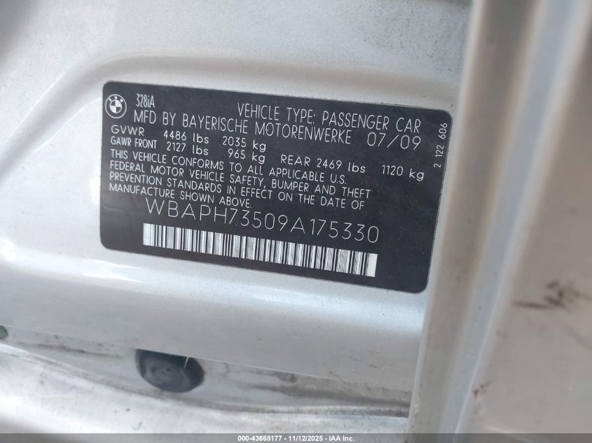 2009 BMW 328I VIN: WBAPH73509A175330 Lot: 43665177