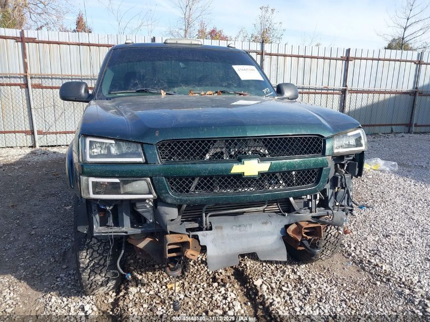2005 Chevrolet Silverado 2500Hd Work Truck VIN: 1GCHC24U75E132413 Lot: 43665180