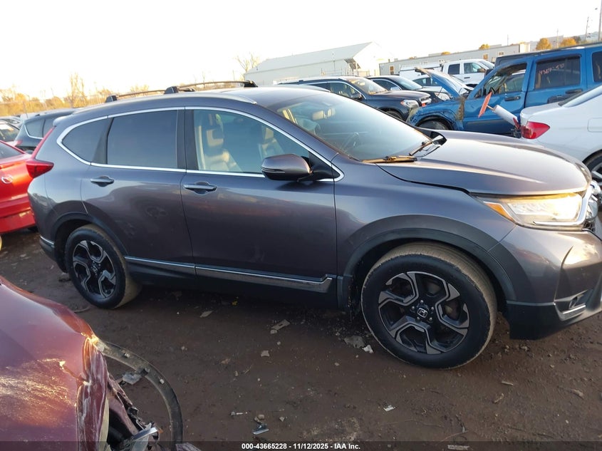 2018 Honda Cr-V Touring VIN: 7FARW2H98JE000842 Lot: 43665228