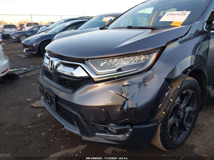 2018 Honda Cr-V Touring VIN: 7FARW2H98JE000842 Lot: 43665228
