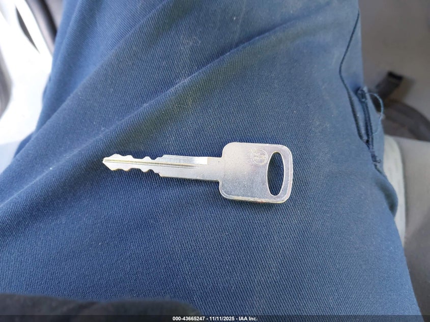 2011 Ford E-350 Super Duty Xlt VIN: 1FBSS3BL4BDA75070 Lot: 43665247